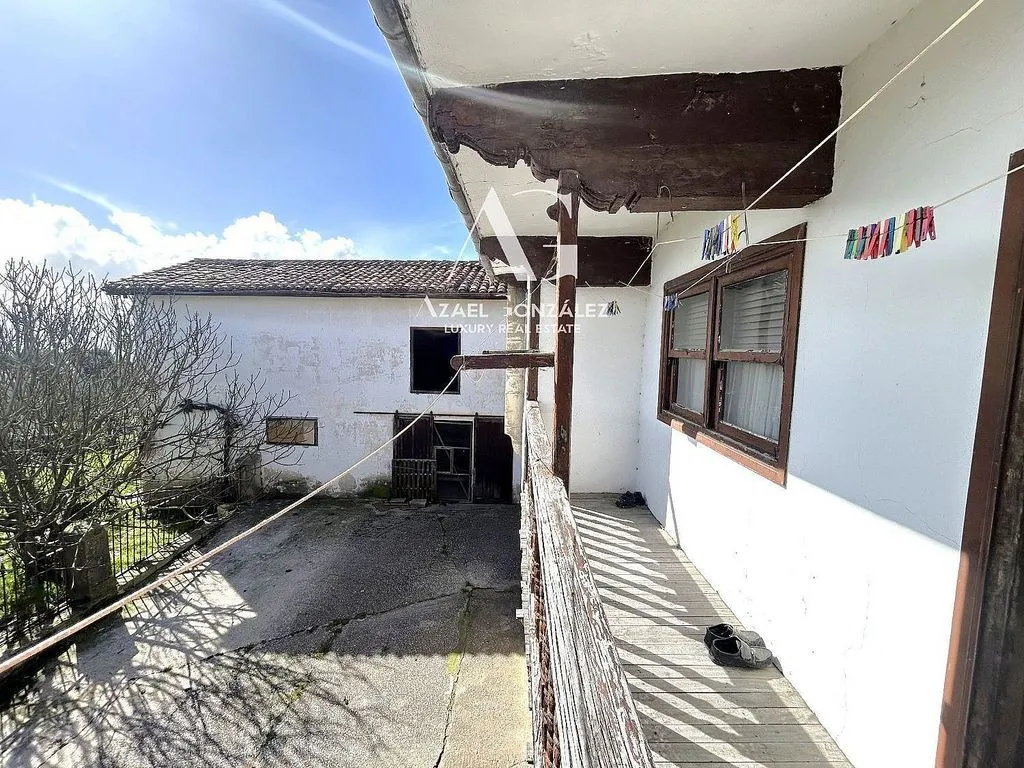 Aed - Historic House with Sea Views in Cortiguera