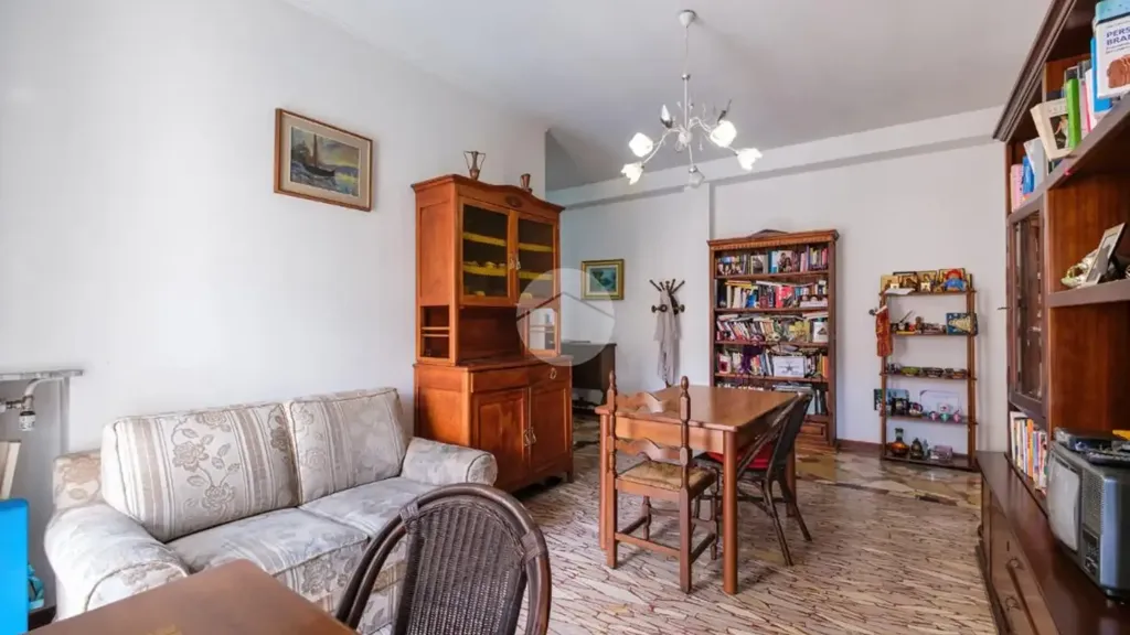 Dining Room - Triplex with Double Exposure in Milan