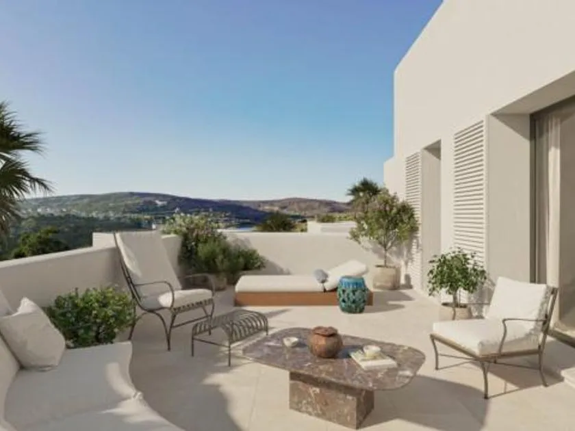 Terrazza - Contemporary Chalet with Pool in La Reserva, Sotogrande