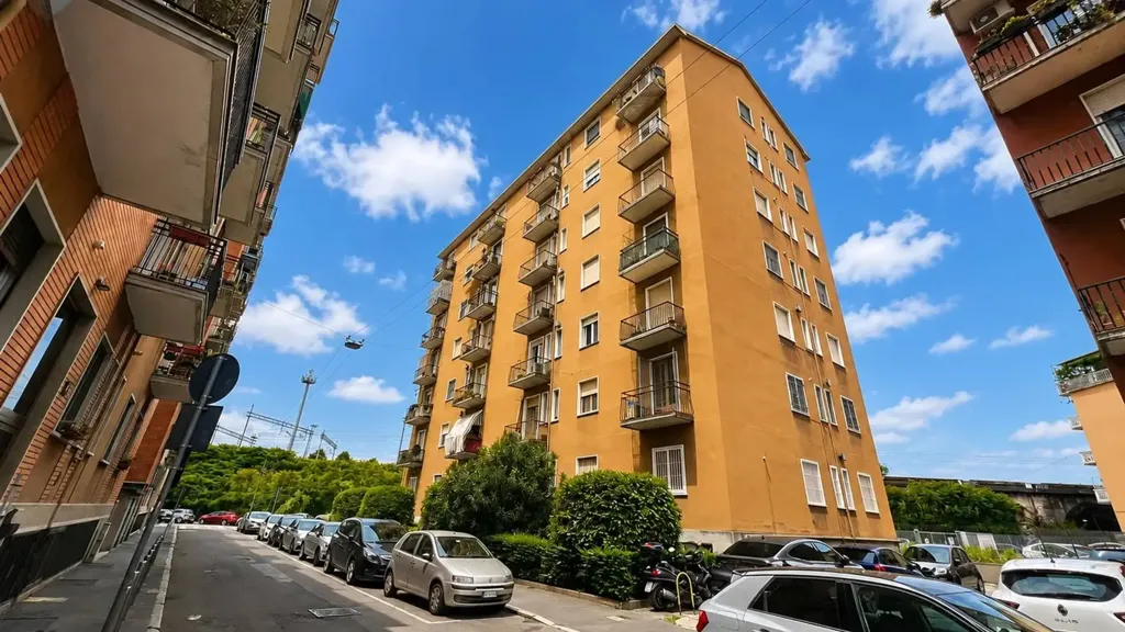 Välivaade - Rusticated Flat with Balcony in Milan