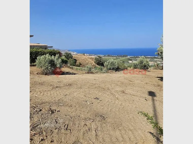 Aed - Buildable Land with Panoramic View in Montepaone