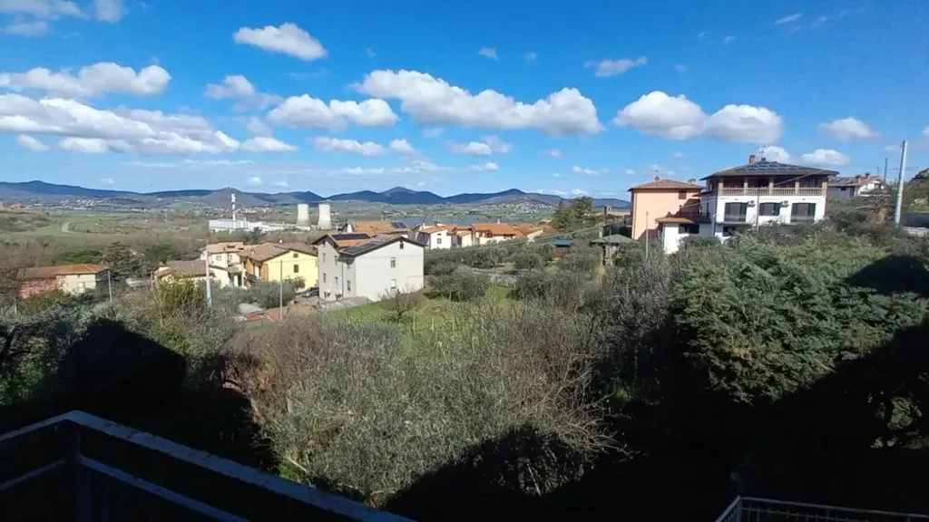 Balcony - Apartment with Terraces in Central Piegaro