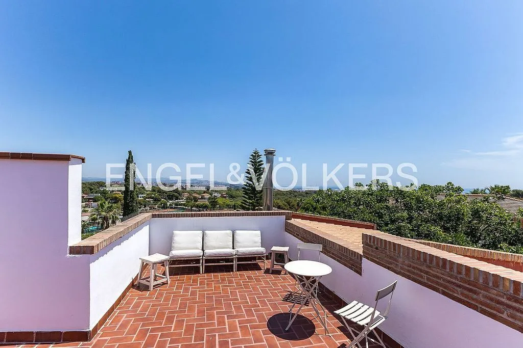 Terrazza - Architectural Villa with Terrace in L'Aragai