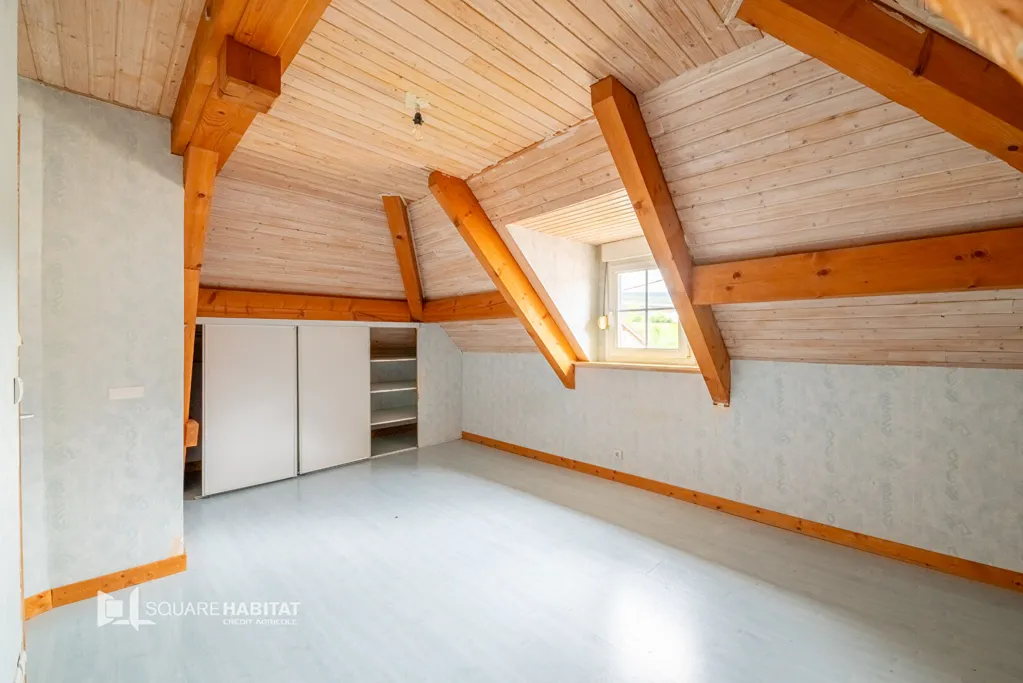Pièces - Maison avec Terrasse à Ouhan