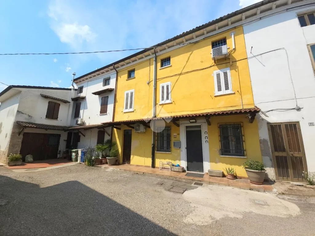 Välivaade - Spacious Independent House in Goito