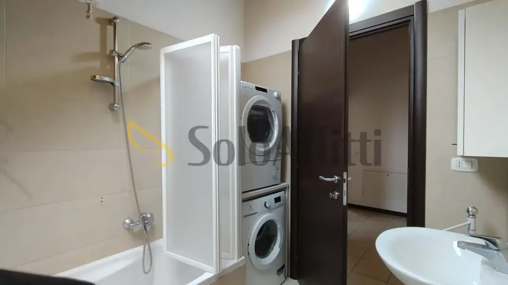Vannitoad - Mansarded Triplex with Balcony in Gallarate
