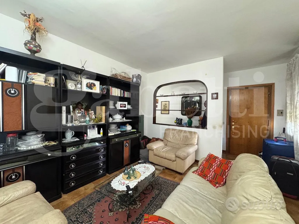 Séjour - Apartment with Balcony in Orte, VT
