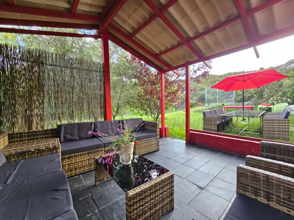 Terrace - Chalet with Pool in Sierra Norte, Madrid