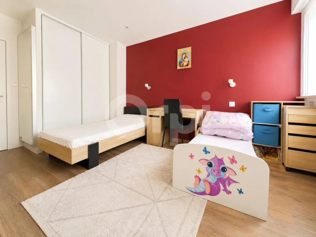 Magamistoad - 3-Bed Flat with Private Garden in Verdant Residence