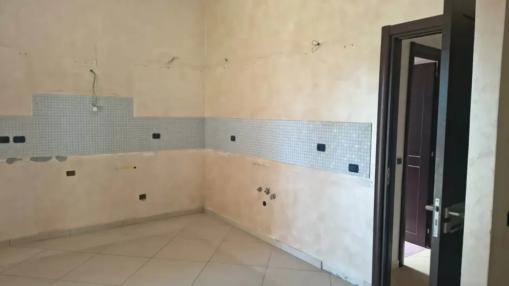 Stanze - Appartamento con terrazzo e posto auto a Misterbianco