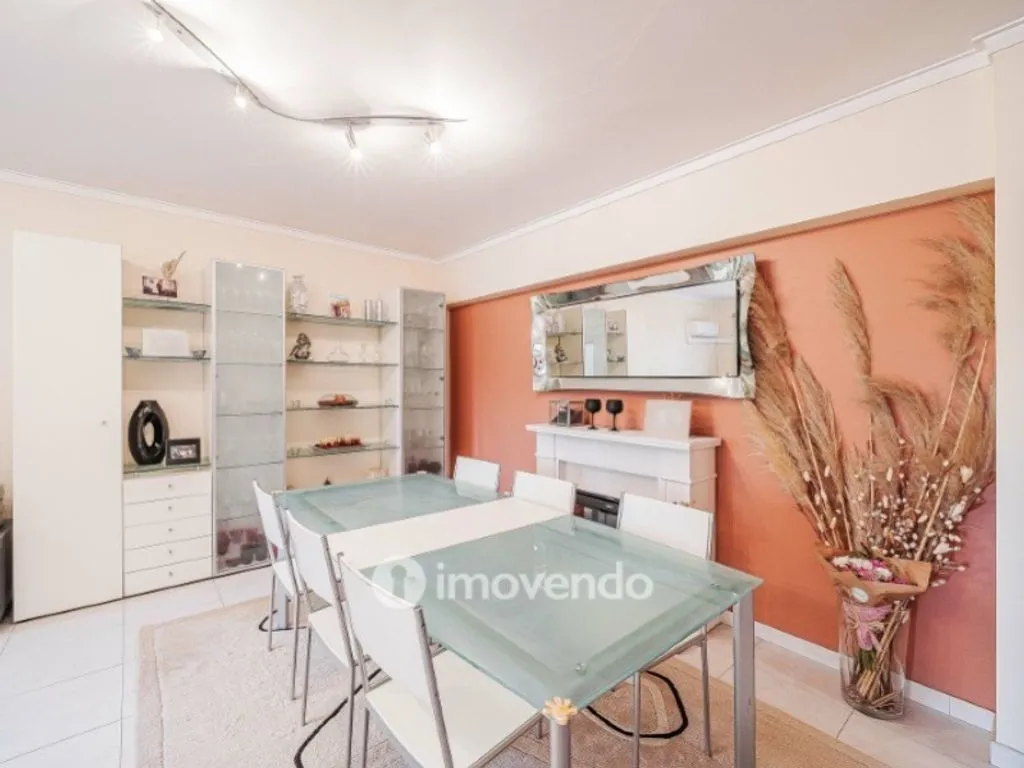 Salle à manger - Luxury Flat with Fireplaces in Almada