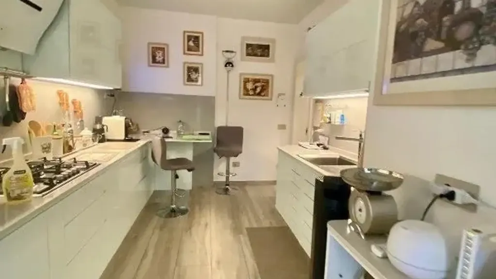 Cuisine - Elegant Apartment with Balcony in Empoli