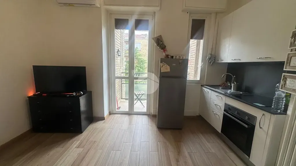 Cuisine - Rearfitted Flat with Balcony in Milan