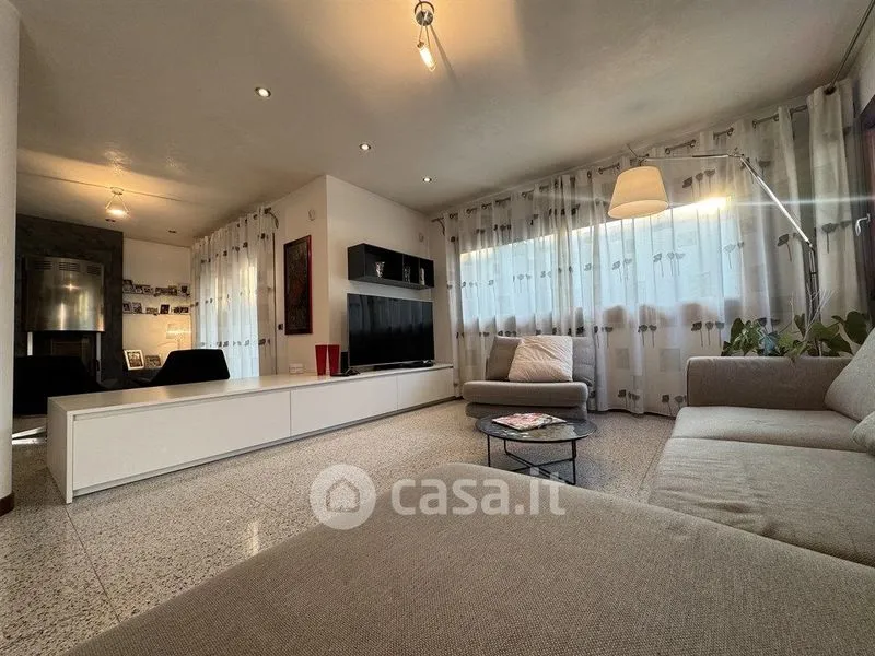Séjour - Modern Villa with Private Garden in Cordenons