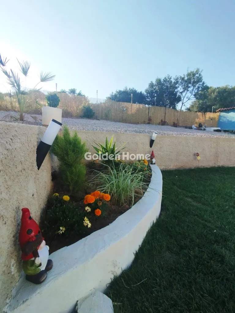 Garden - Ground Floor Apartment with Garden in Anavyssos Centre