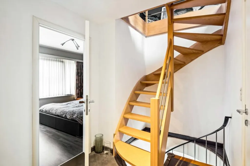 Pièces - Maison avec Deux Garageboxes à Aartselaar