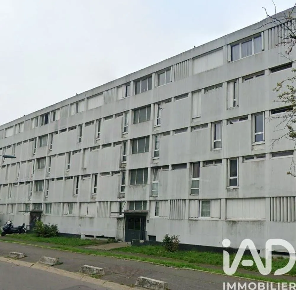 Välivaade - Meubled Studio with Balcony in Sarcelles
