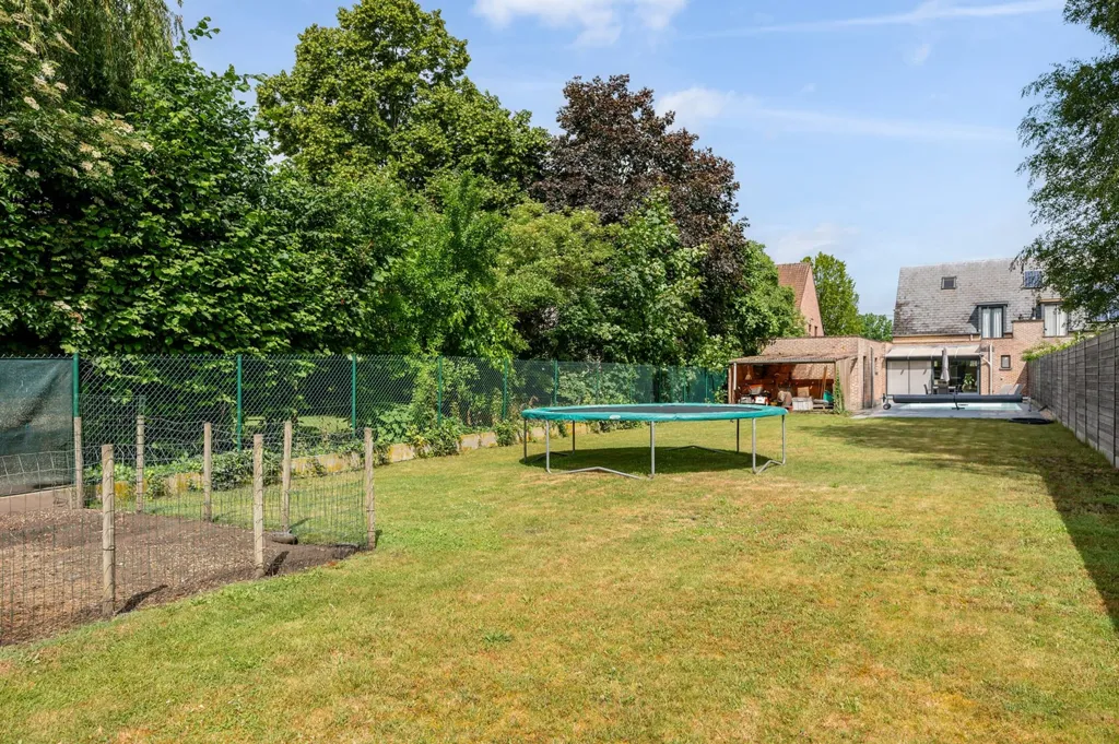 Jardin - Bâtiment Semi-ouvert Rénové avec Piscine à Berlaar