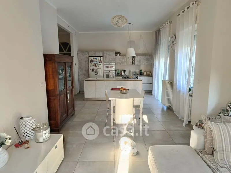 Salle à manger - Rear-Access Villa with Garden in Frassineto Po