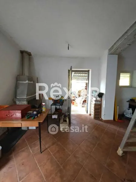 Garaaž - Independent House with Garden in Raiano