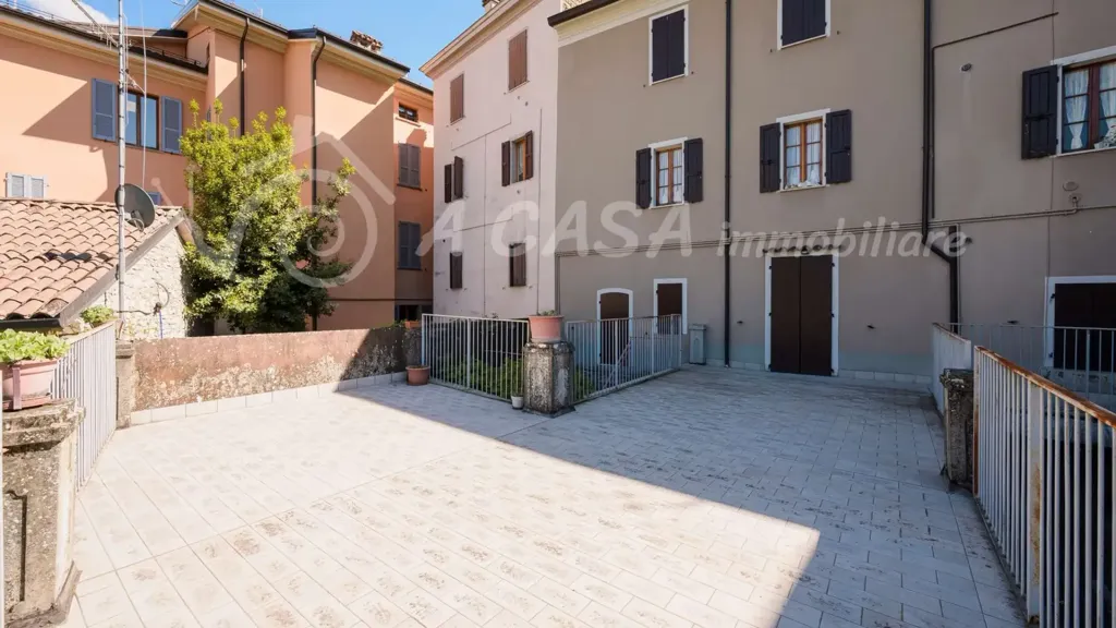 Jardin - Rearranged Apartment with Terraced View in Calestano