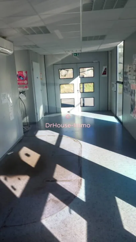 Garage - Local Commercial avec Atelier à Chirel, Le Puy-en-Velay