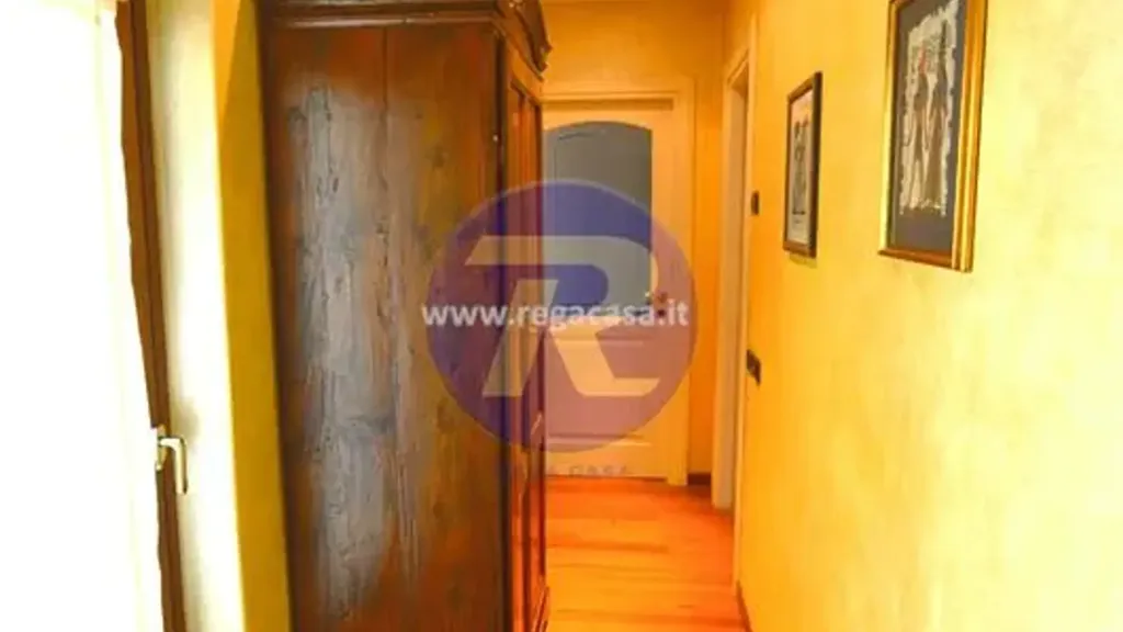 hallway_entrance