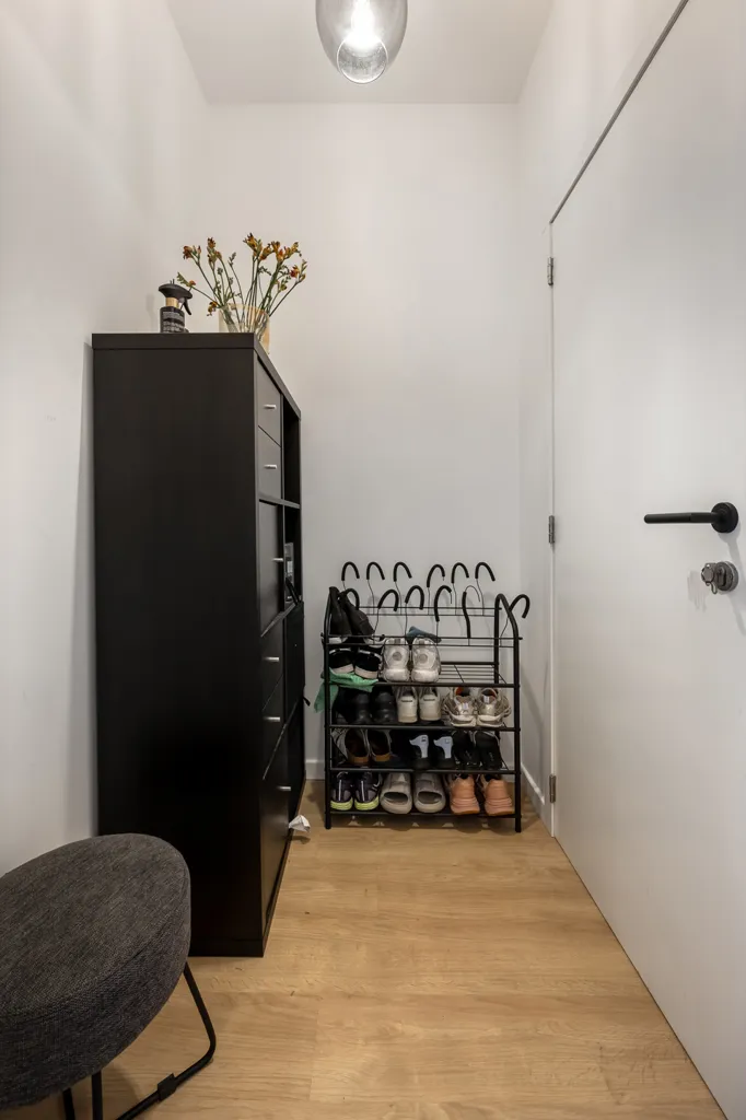 Esik - Income Property with 5th Unit Potential in Kievitwijk, Antwerp