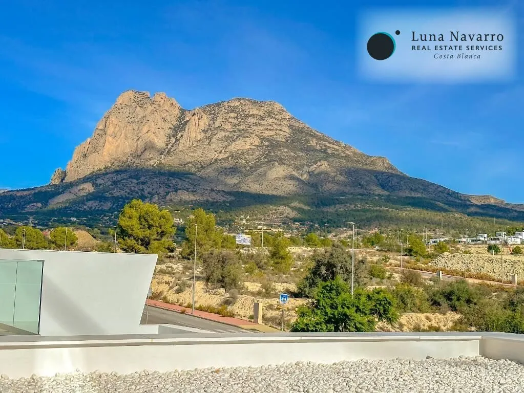 Exterior - Modern Villa with Sea View in Finestrat