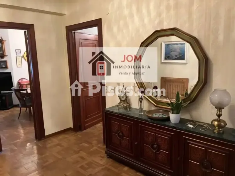 Ingresso - Six-Bedroom Flat with Park View in Albacete Centre