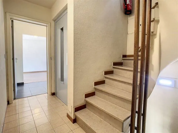 Pièces - Appartement à Bost, Tienen, près de Kennedypark