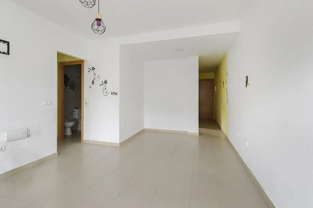 hallway_entrance