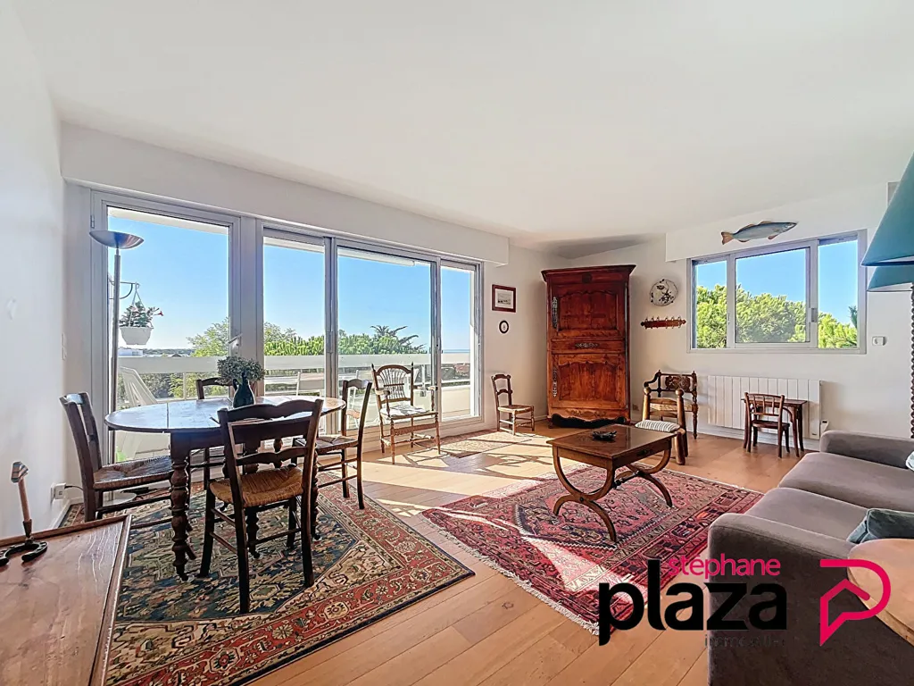 Elutuba - 3-Piece Flat with Sea View in Royan