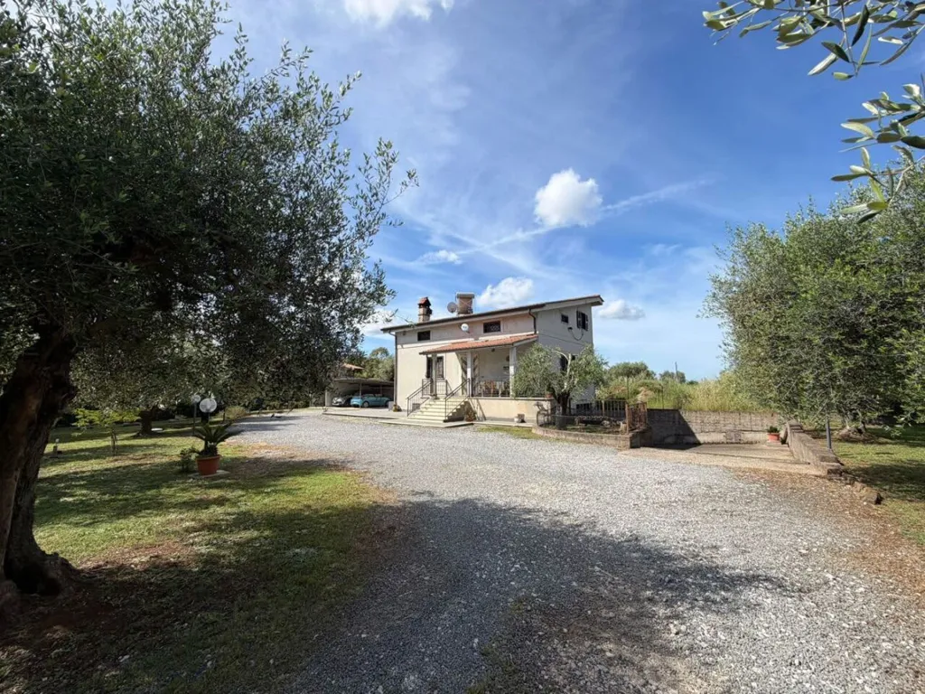 Extérieur - Rustic Villa with Garden in Lanuvio