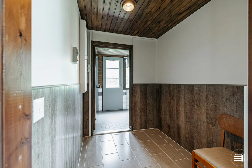 Esik - Architect-Designed House with River View in Kyrönjoki