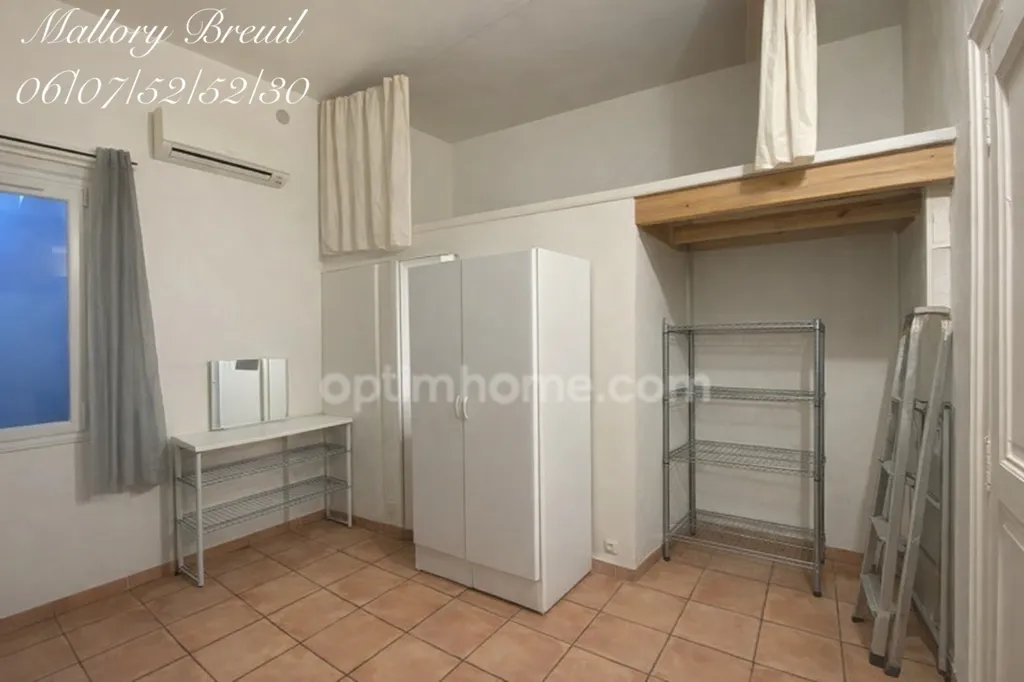 Magamistoad - 2-Bedroom Apartment with Balcony in Sète