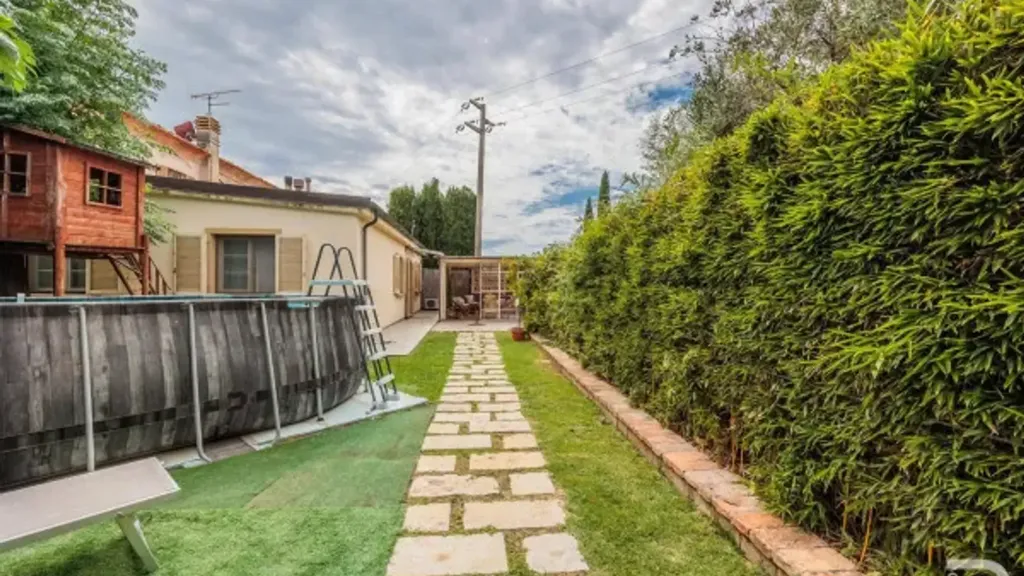 Aed - Rustic Villa with Solar Panels in Rosignano Marittimo