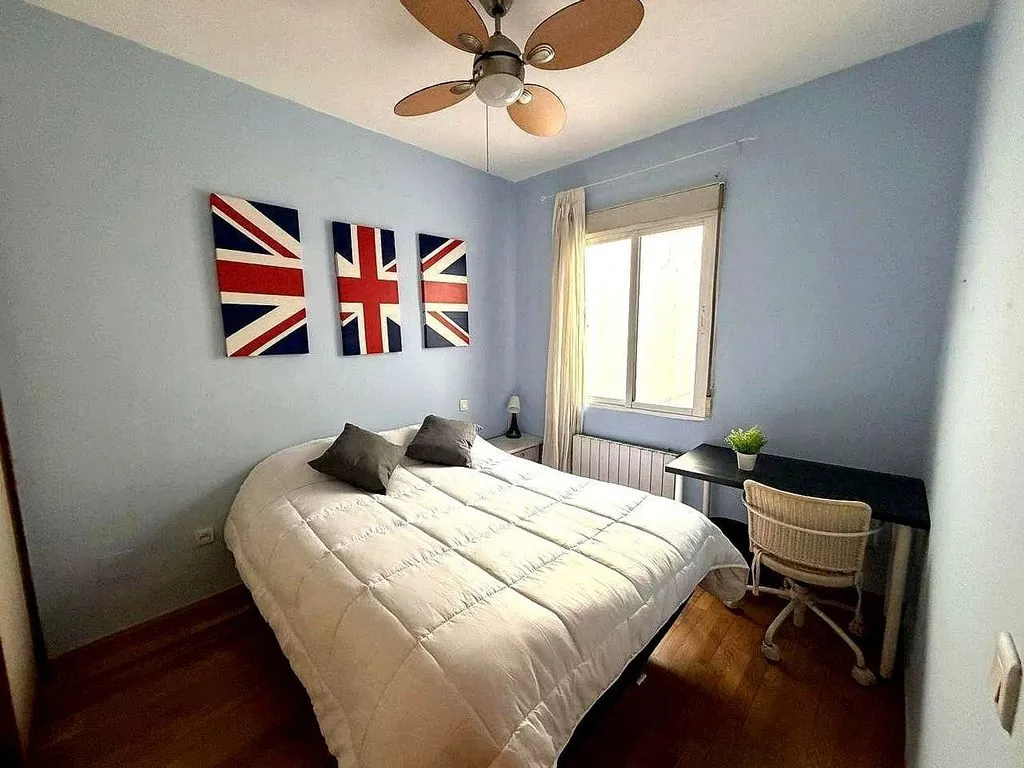 Modern Flat with Balcony in Argüelles, Madrid
