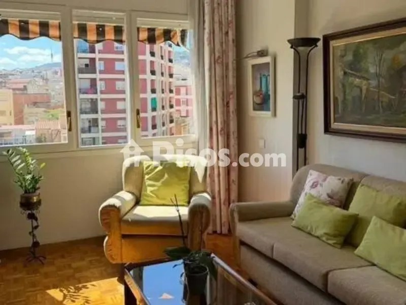 Séjour - Appartement 4 pièces à ES