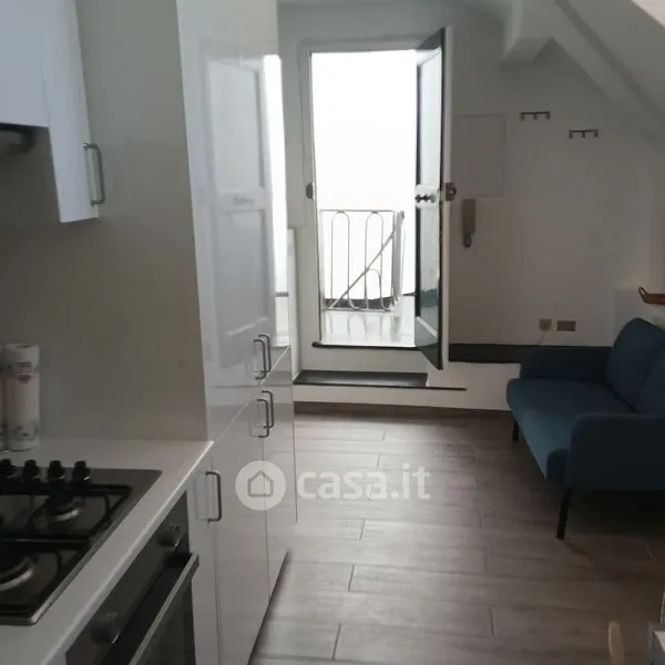 Séjour - Mansarded Studio in Historic Building, Genoa