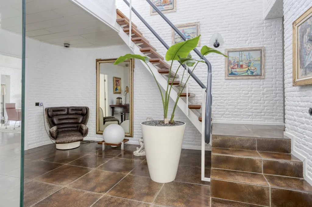 Pièces - Dual Living Villa with Spa in Borne
