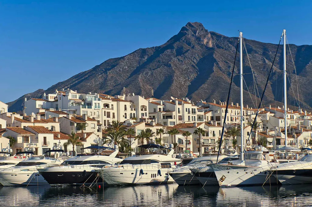 Duplex Penthouse with Sea View in Marbella