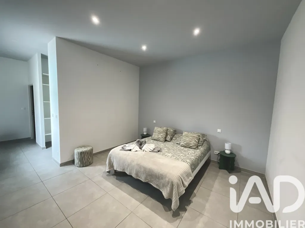 Camere da letto - Four-Bedroom House with Pool in Narbonne