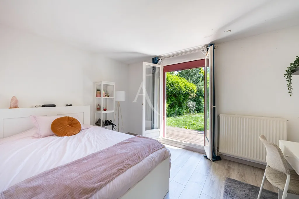 Magamistoad - Spacious House with Pool in Courdimanche