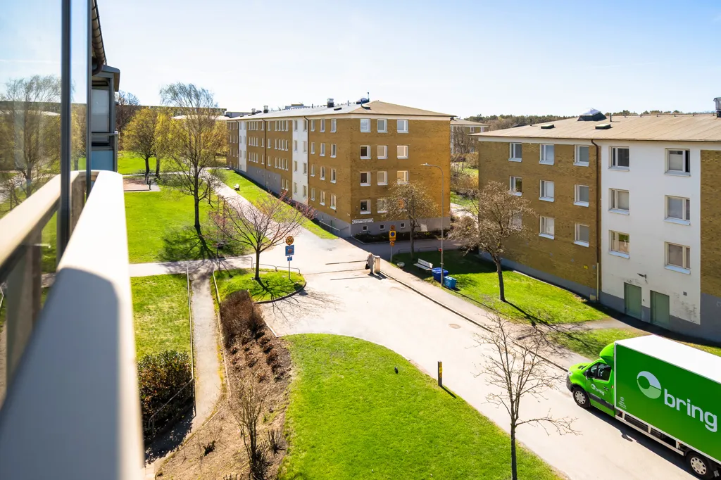 Õhuvaade - Well-Planned Apartment with Balcony in Tynnered