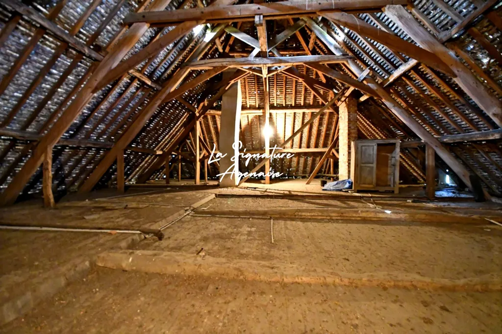 Pièces - Maison en Pierre avec Piscine à Montesquieu