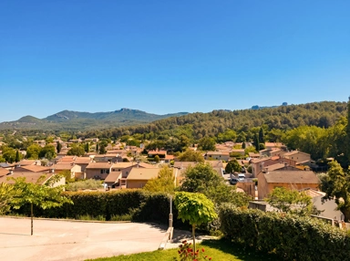 Muu - House with Stunning View in Biver