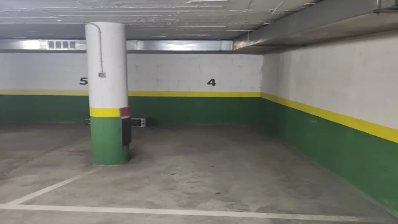 Garage - Parking Space in Vic, Barcelona