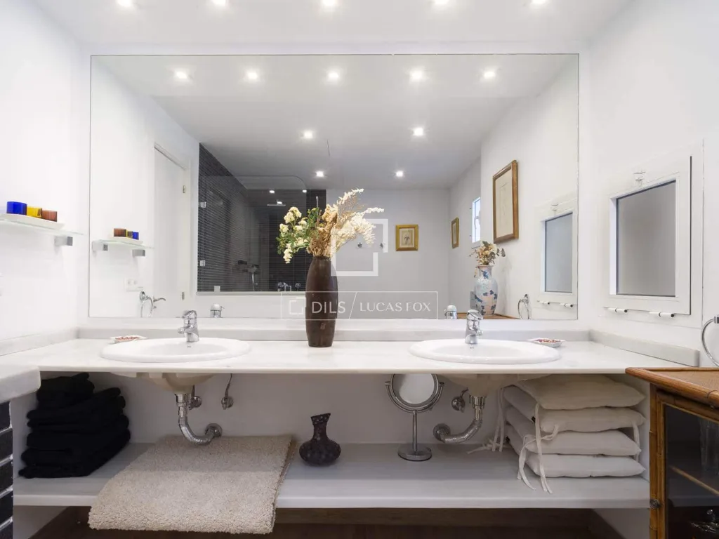 Salles de bain - Contemporary Apartment with Terrace in Marbella