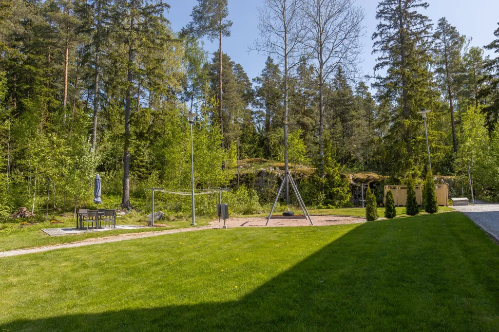 Jardin - Modern Apartment with Balcony in Uusikaupunki